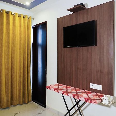 Lime Tree Service Apartment - Near Artemis Hospital ,Гургаон Экстерьер фото